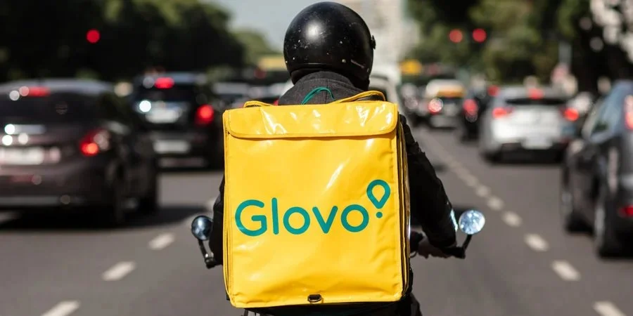 Податки на платформах OLX, Uber та Glovo. Українців поінформували про можливе підвищення цін на доставку.
