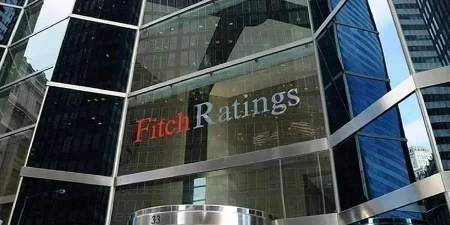 Обмежений дефолт. Fitch підтвердив кредитний рейтинг України та знизив прогноз щодо ВВП.