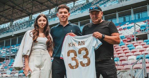 Український футболіст офіційно підписав контракт з новим європейським клубом, де виступатиме поруч з відомим чемпіоном світу.