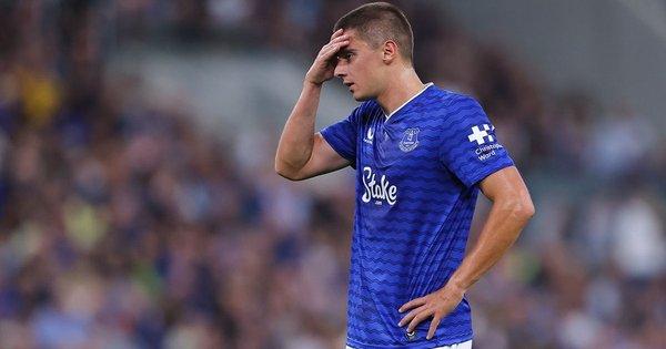 Миколенко може залишити Евертон - стало відомо, які фактори впливають на подальшу долю українця.