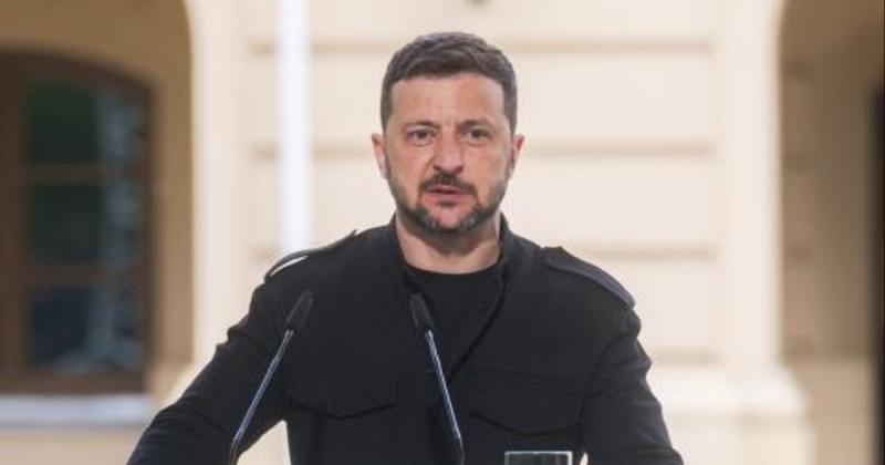 Більше ніж 150 тисяч російських військових продовжують наступальні дії на Покровському напрямку, - заявив Зеленський.