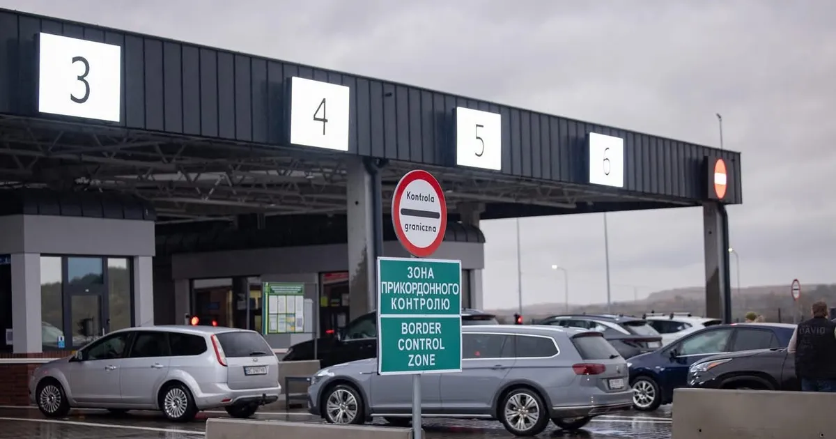 Святковий наплив: протягом доби кордон у Львівській області перетнули 67 тисяч людей.