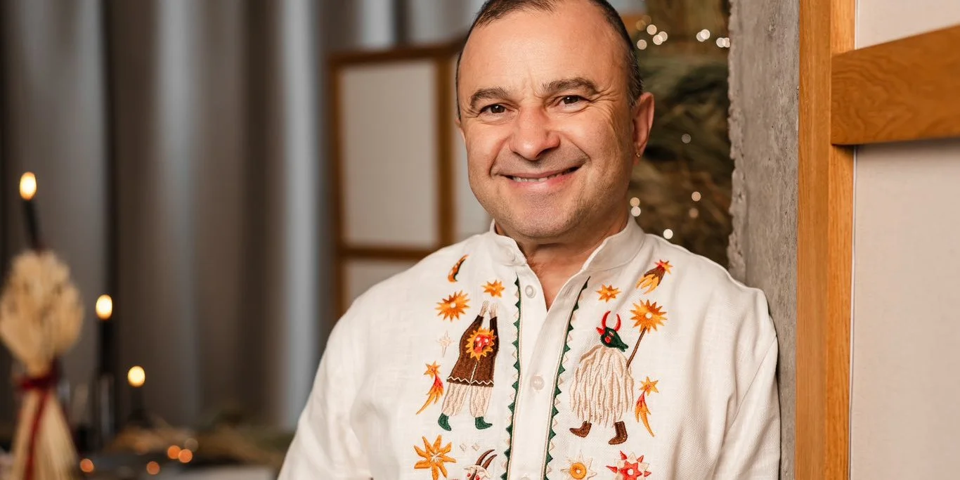 Відзначаємо 60-річчя Віктора Павліка – справжнього романтика 90-х. Пропонуємо вам сім найулюбленіших хітів артиста!