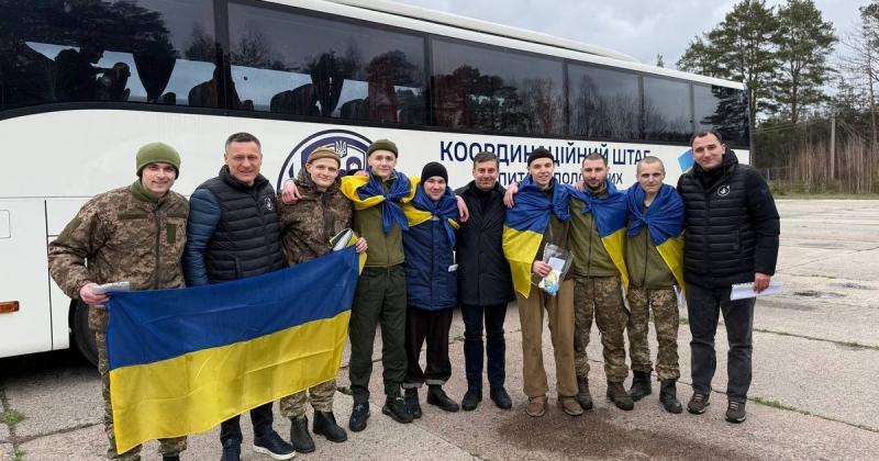 Складний психологічний стан, рани та захворювання: Лубінець поділився історіями звільнених з російського полону цивільних осіб. ФОТОрепортаж.