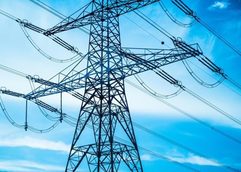 Селфі на електричній опорі: у Сумській області підліток зазнав 70% опіків.