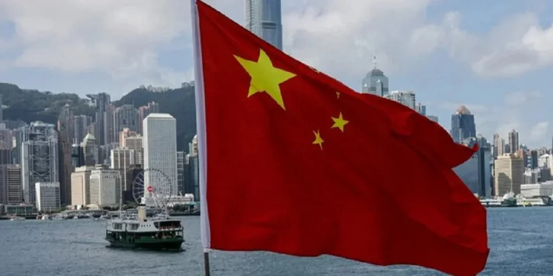 Спосіб дистиляції. Адміністрація США обвинувачує Китай у масштабному крадіжці американських моделей штучного інтелекту.