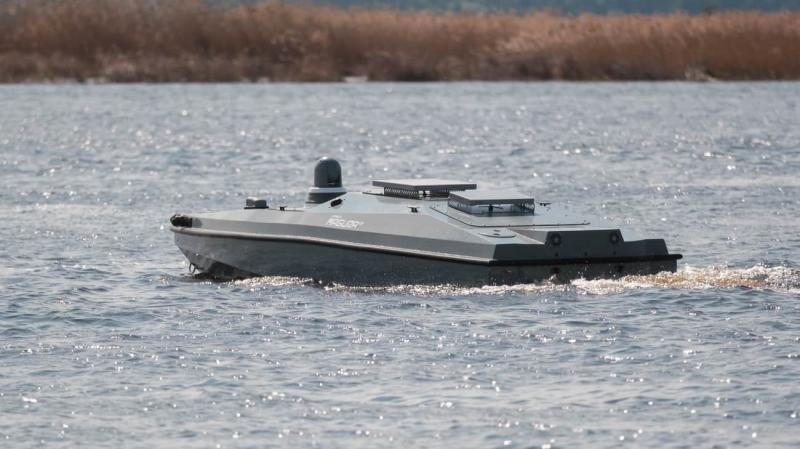 ГУР оголосило про значну подію: морський дрон знищив російський вертоліт Мі-8 у Криму.