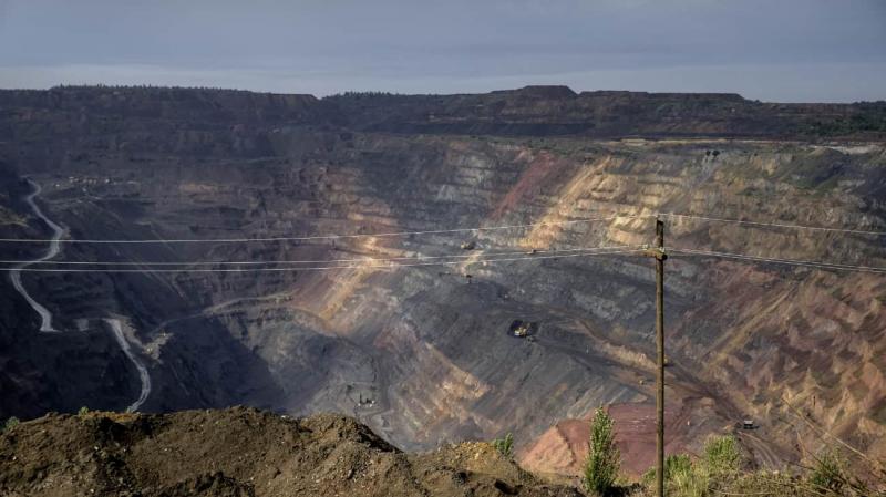 Згідно з інформацією Reuters, можливість отримання прибутку від угоди щодо надр між Україною та Сполученими Штатами може бути відсутня протягом наступних десяти років.