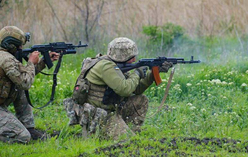 Оновлені дані Генштабу свідчать про 1100 окупантів, 32 одиниці бронетехніки та засіб протиповітряної оборони, які втратила російська армія.