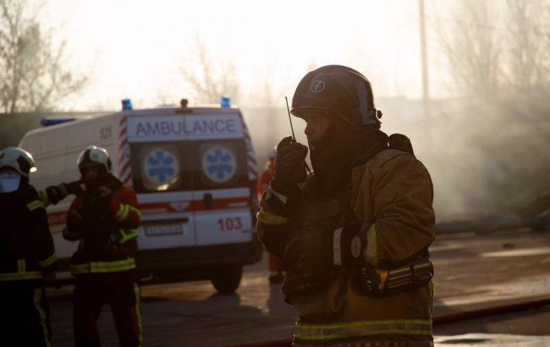 Внаслідок жорстокого нападу Російської Федерації на автобус у Сумській області загинуло 8 осіб, повідомляє обласна військова адміністрація.