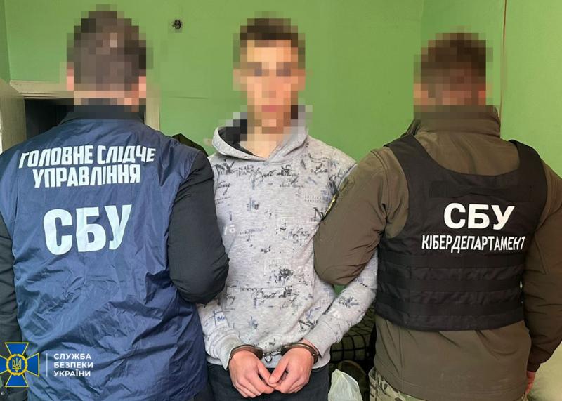 Служба безпеки України затримала агента ФСБ у престижному військовому навчальному закладі.