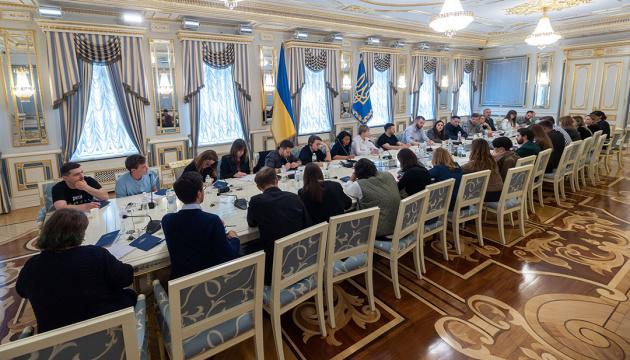 Зеленський висловив свої думки щодо передбачень про тисячу російських безпілотників щодня.