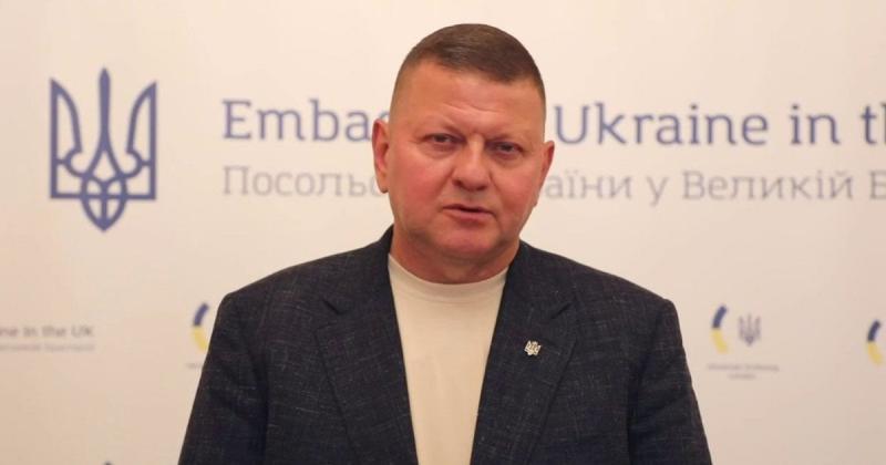 Повернення з поля битви не є достатнім - Залужний звернувся до майбутніх лідерів військових підрозділів.