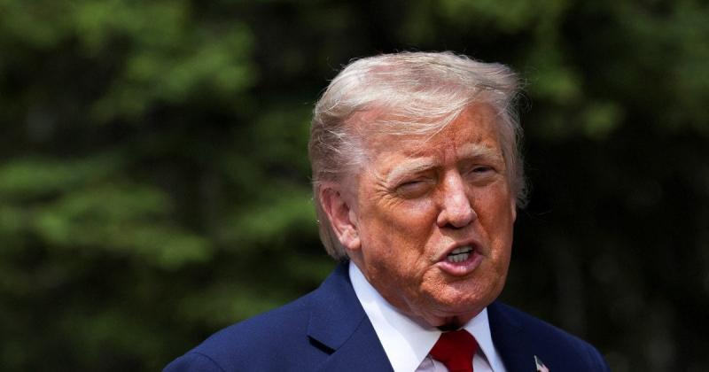 США завдали удару по ядерним установкам Ірану, заявив Трамп.