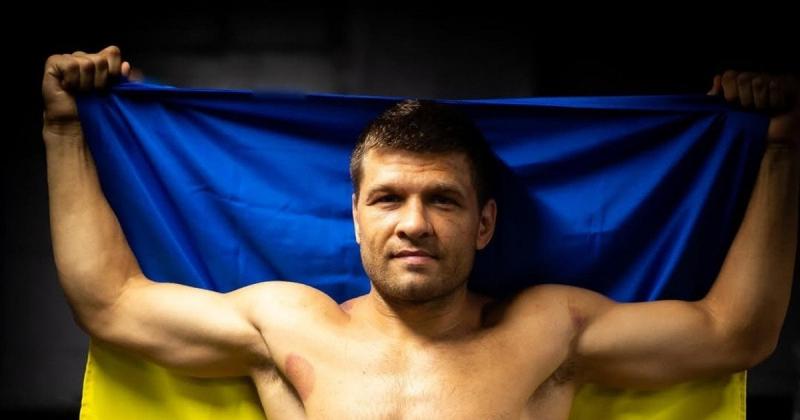 Тріумфальне повернення: знаменитий український боксер здобув перемогу нокаутом над противником (відео)