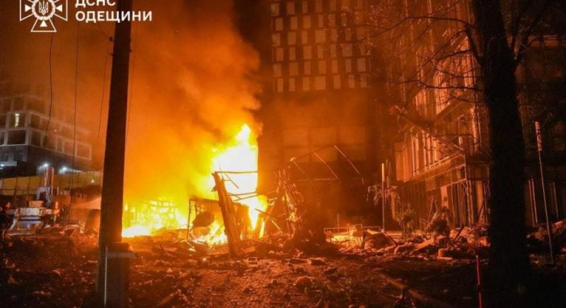 Росія здійснила напад на Одесу за допомогою безпілотників: є жертви та пошкодження (фото, відео)