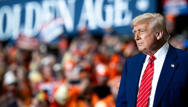 Трамп висловив бажання залишити свій слід в історії як особа, що врятувала Америку.