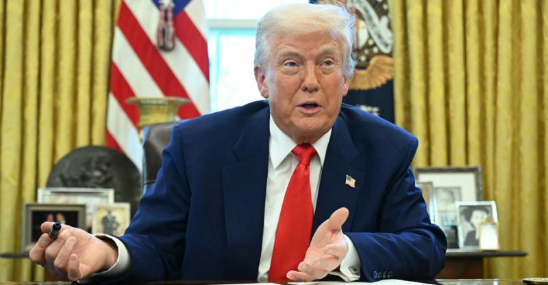 Трамп ініціював судовий процес проти WSJ через згадку про Епштейна в їхньому матеріалі.