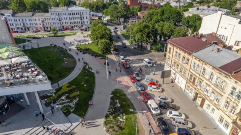 37 перехресть у Львові: місця, де дихати небезпечно.