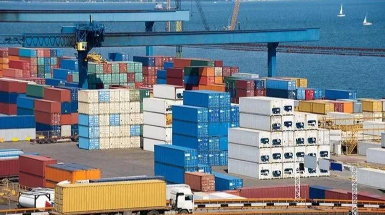Порти України зафіксували новий рекорд обробки контейнерів під час війни.