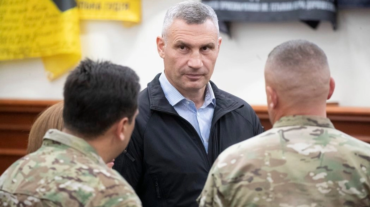 Кличко переконаний, що вік для призову можна було б зменшити до 22 або 23 років.