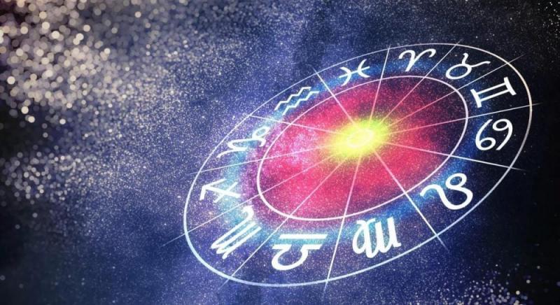 Астрологічний прогноз на 22 листопада: Тельцям хочеться все залишити, а Ракам варто звернути увагу на цінну рекомендацію.