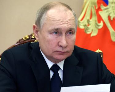 Путін висловив думку, що немає жодного сенсу у підписанні угод з українським керівництвом.