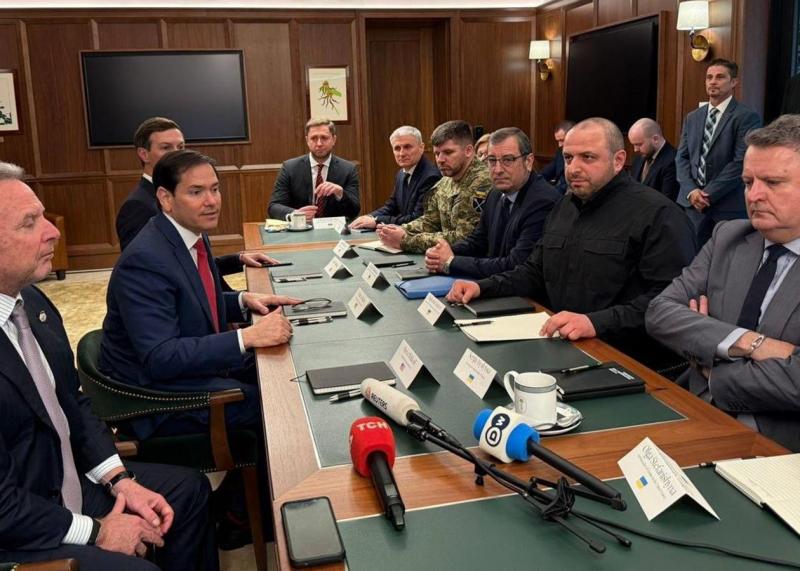 Українська та американська делегації стартували обговорення.