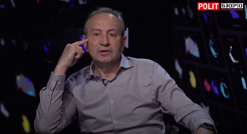 Микола Томенко зазначає, що єдиною перспективною можливістю є концепція мирного договору, що включає організацію виборів.