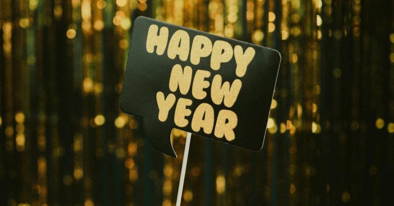 З прийдешнім 2026 роком! Щирі, гарні та зворушливі побажання у прозі та віршах, листівки українською мовою.