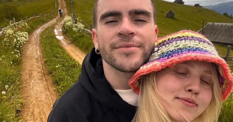 Ексобраниця Wellboy шокувала всіх серйозним медичним діагнозом: артист відкрито висловив підтримку своїй колишній.