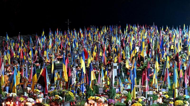 Іван Васьків, Олександр Савосін, Михайло Береза, Андрій Васьків та Вʼячеслав-Зеновій Кравчук. Сумна неділя на Львівщині.