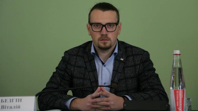 Виборчі бюлетені не можуть бути проведені на територіях, що знаходяться під окупацією, а також у Росії та Білорусі, зазначив народний депутат Безгін.