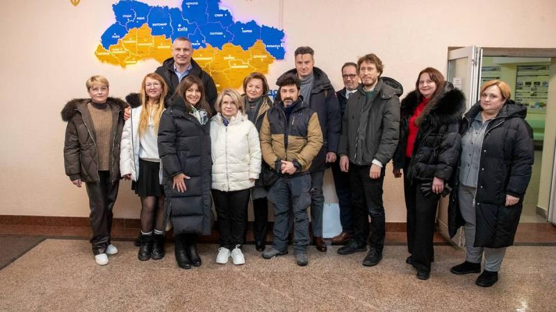 Київ вже отримав понад 840 генераторів різних потужностей від партнерів і благодійників з різних країн, повідомив Кличко.