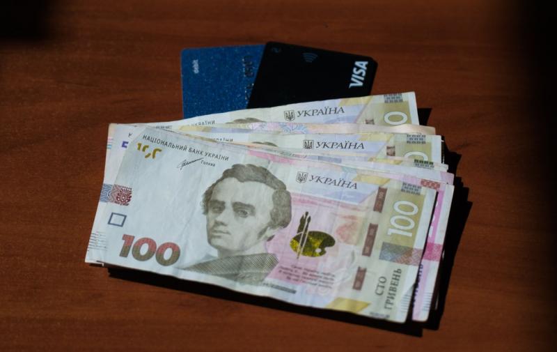 100-гривнева банкнота зазнає змін: які нововведення планує Національний банк?