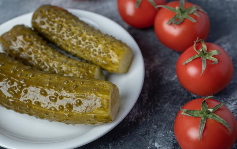 Солоні огірки можуть завдати шкоди: які наслідки можуть виникнути в організмі.