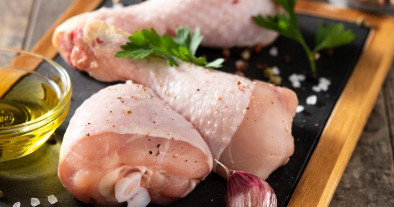 У березні експорт курячого м'яса та яєць показав найвищі показники з початку війни: хто є основними замовниками – Delo.ua.