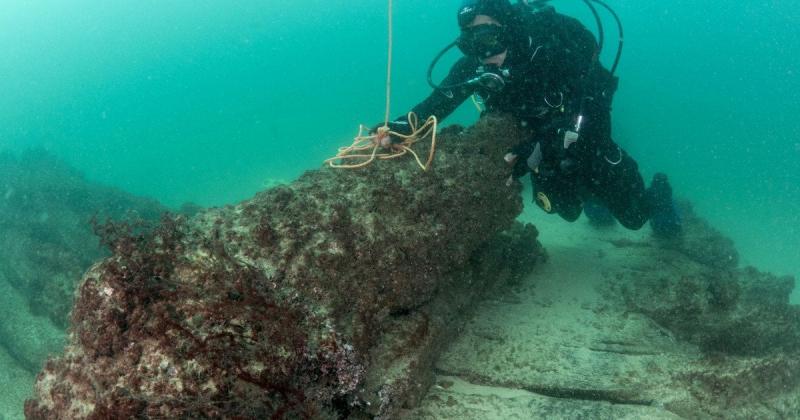 Скарби під водною поверхнею: у Гібралтарській затоці знайдено більше ста затонулих суден, що належать до різних історичних періодів.