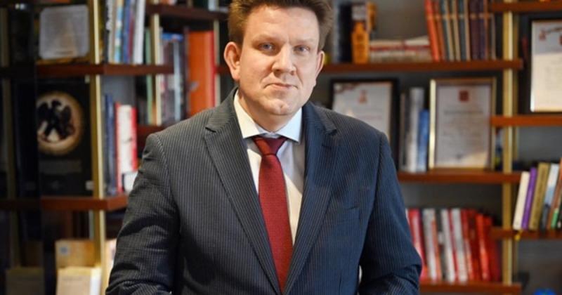 В Російській Федерації затримали генерального директора найбільшого видавництва через 