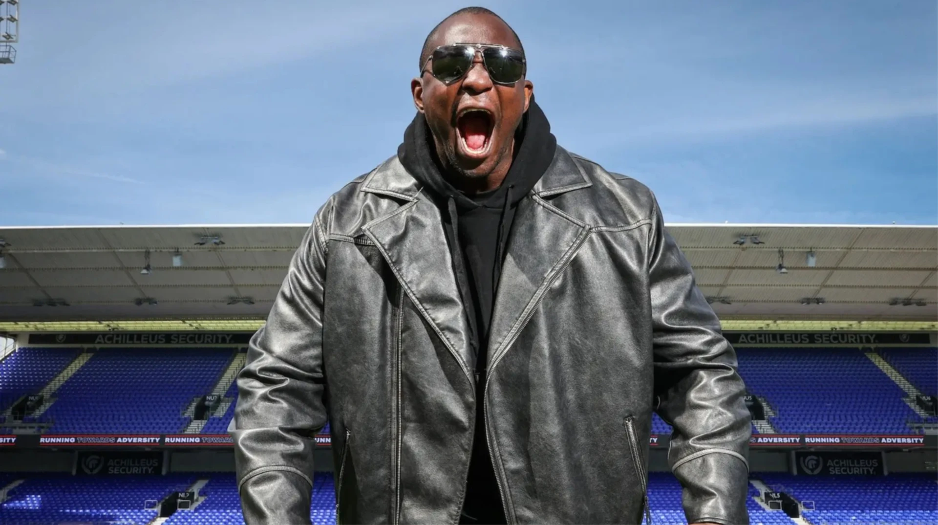 Вайт виступив з викликом до колишнього чемпіона світу.