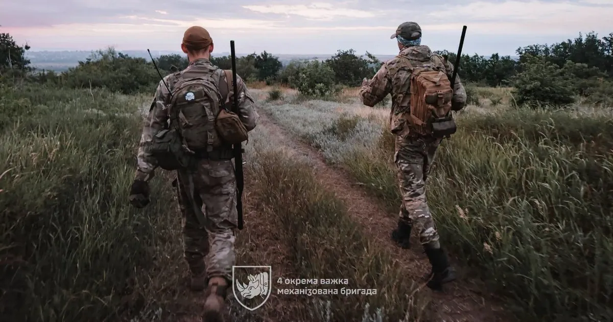 Оперативна інформація від Генштабу: з початку доби зареєстровано 100 зіткнень, найбільш активні бойові дії відбуваються на Покровському та Слов'янському фронтах.