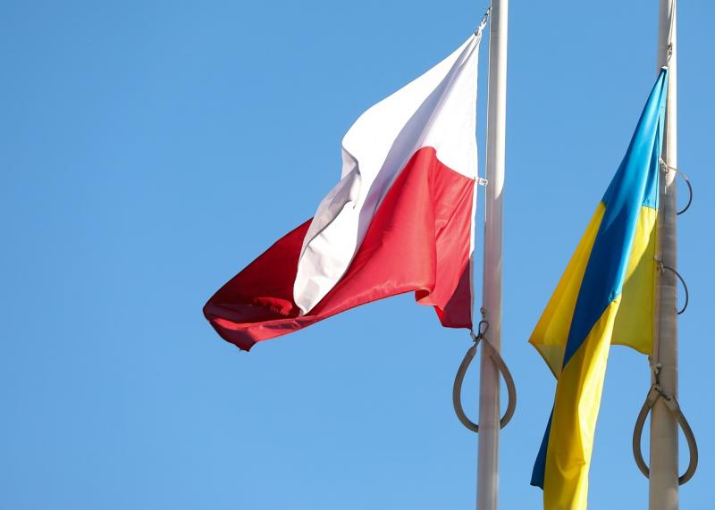 Україна відреагувала на рішення Польщі щодо Волинської трагедії.