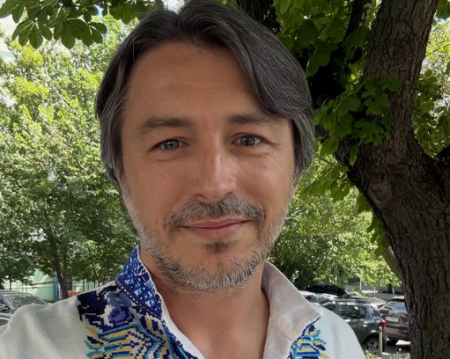 Волонтер Сергій Притула із задоволенням відзначив дев'ятий день народження своєї доньки, поділившись зворушливим та рідкісним знімком дівчинки.