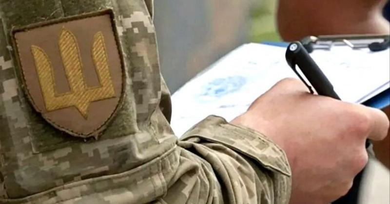 У Ковелі під час проведення оповіщувальних заходів військовий ТЦК потрапив під колеса вантажного автомобіля.