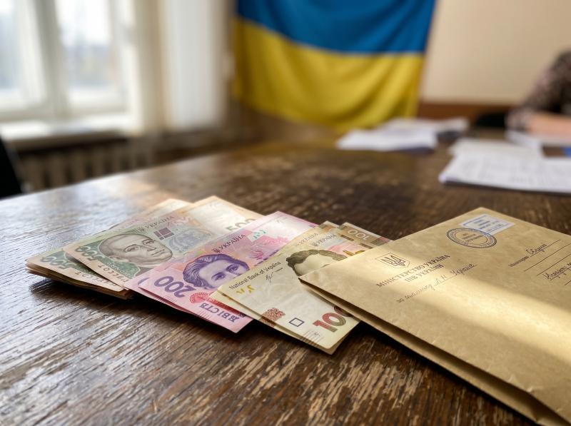 Українцям нададуть по 19 400 грн для підготовки до зимового сезону: очікується ухвала від Кабінету Міністрів.