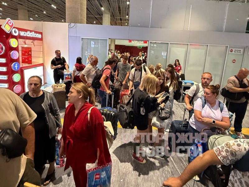 Літаки змінили курс прямо в повітрі: турецькі авіакомпанії скасовують перельоти до Москви після висловлювань Зеленського.